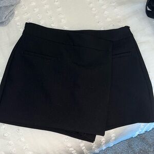 Zara Black Mini Skort | Size Large
